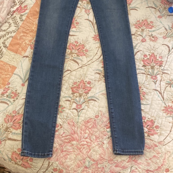 DL1961 - Florence Skinny in Bates Denim Jeans NWT - Picture 9 of 15